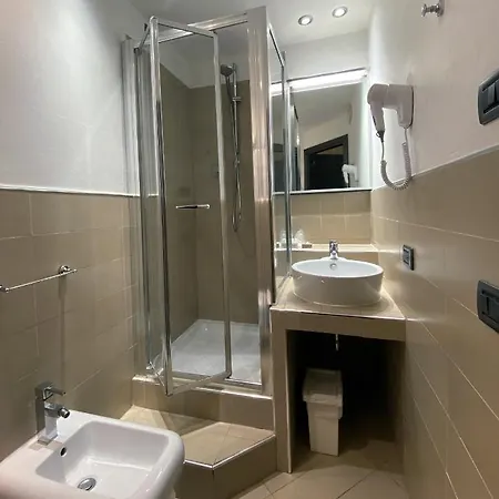 Hotel Ih Select