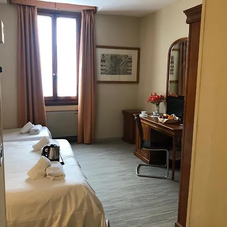 Ih Select Hotel 3*