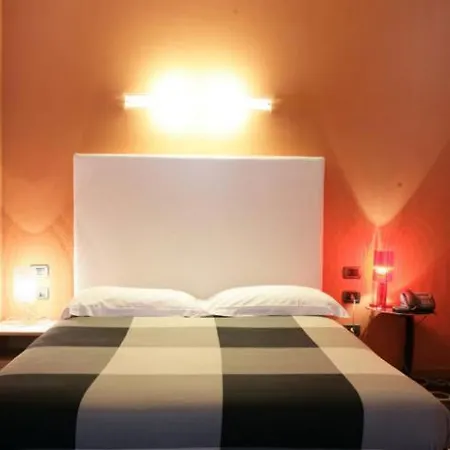 Hotel Ih Select