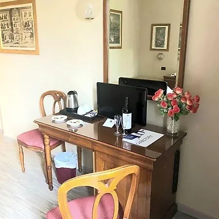 Ih Select Hotel