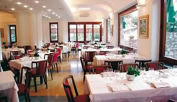 Ih Select Hotel 3*
