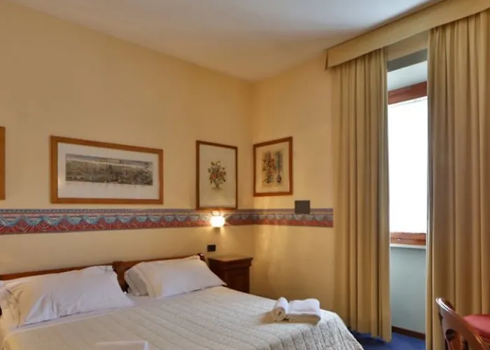 Hotel Ih Select