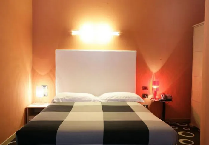 Hotel Ih Select
